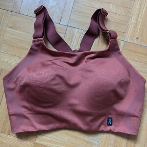 On Performance Flex Bra Size Medium